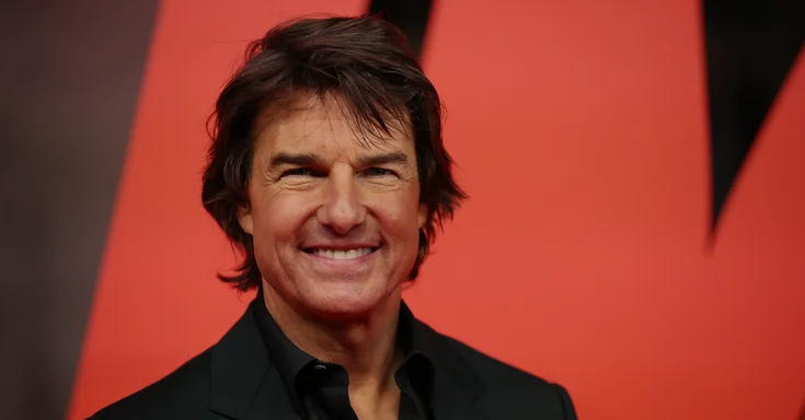 Tom Cruise, 62, Was Criticized for His Appearance during His Stint at the Olympic Games – Photos from That Viral Moment